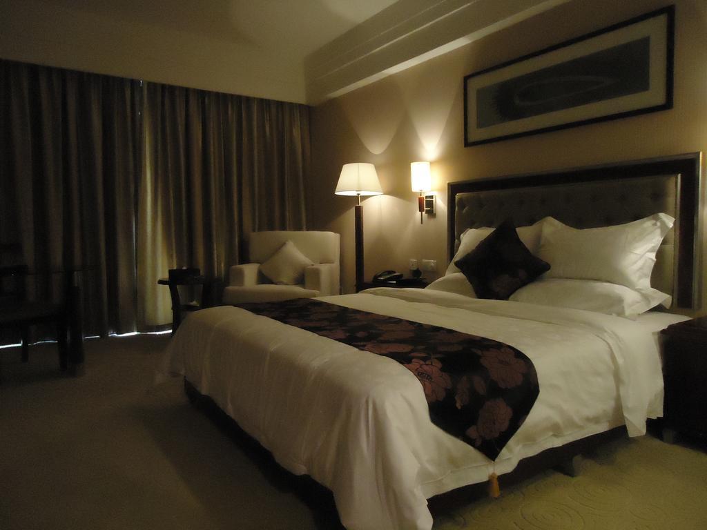 Lan Hai Hotel Гуанчжоу Екстер'єр фото