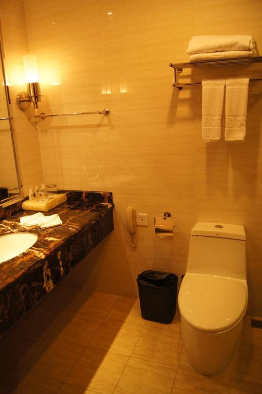Lan Hai Hotel Гуанчжоу Екстер'єр фото